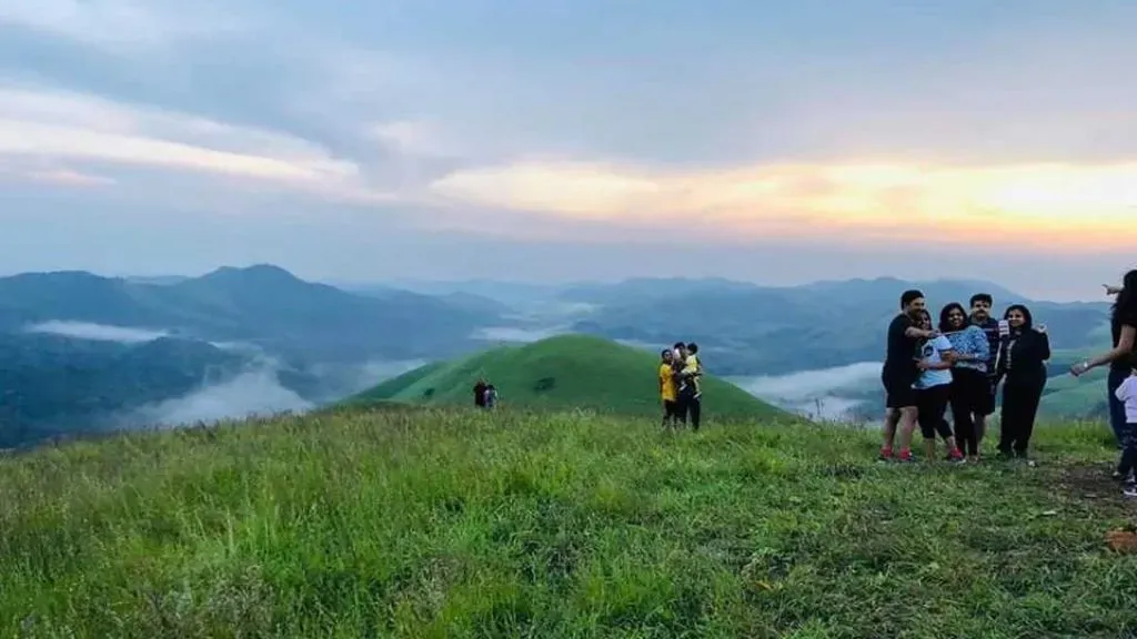 Agni Gudda Hill Trek .webp