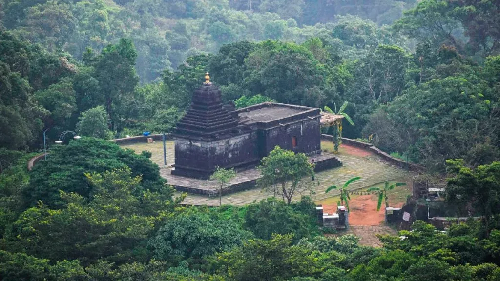 Bettada Byraveshwara Temple Trek .webp