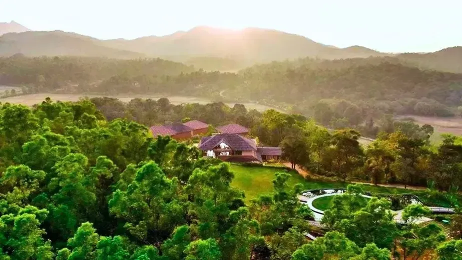 Raxidi Estate.webp